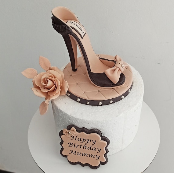 Amazon.com: Girl's High Heel Cupcake Toppers for Wedding Engagement Bridal  Shower Party Stiletto Pump Decorations - Set of 24 : Grocery & Gourmet Food