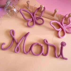 Paquete de nombre y mariposa de alambre tejido - Juego de decoración de pared para guardería, regalo para niña - Decoración personalizada para recién nacidos - Paquete de adornos 3D a juego