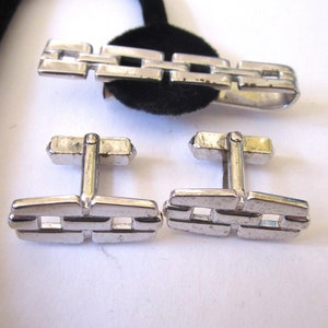 Circa 1970s Anson Silver Tone Tie and Cuff Links Set