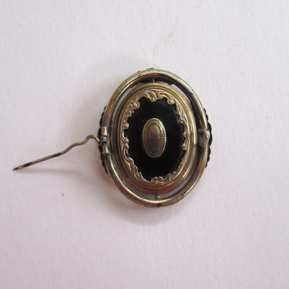 Victorian Swivel Hair Mourning Brooch/Pin - image 1