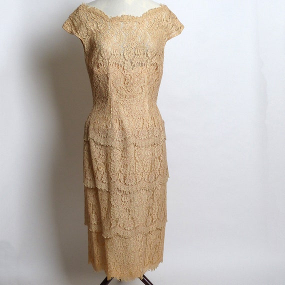 Circa 1950s Beige Lace Tiered Dress - image 2