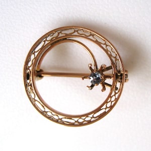 Edwardian 10K Yellow Gold Filigree Sapphire Brooch/Pin