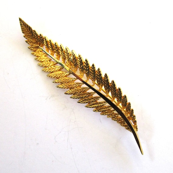 Circa 1970s Gold-Tone Leaf Brooch/Pin - image 1