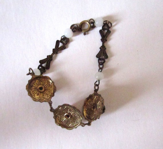 Circa 1940s Floral Pastel Rhinestone Link Bracelet - image 4