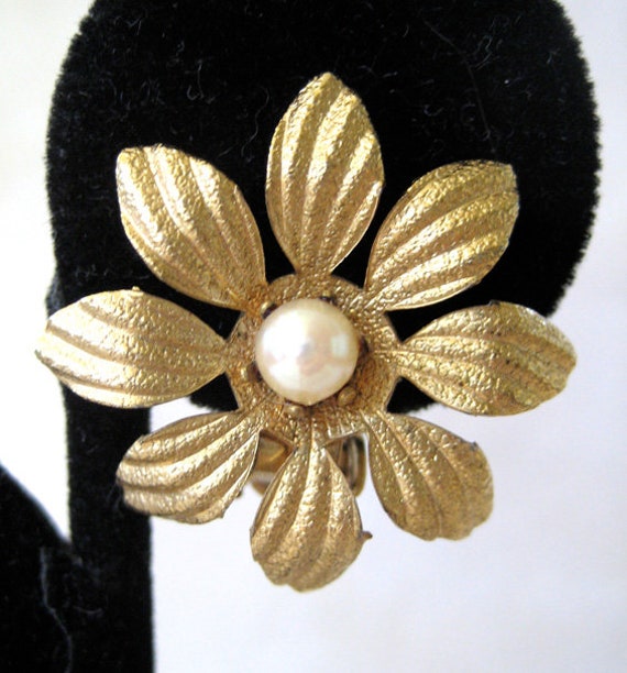 Circa 1950s Gold Filled Cultured Pearl Floral Ear… - image 1