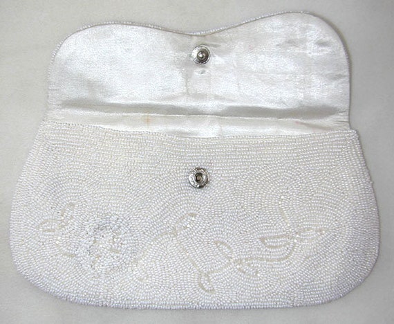 Magid White Floral Cream Asymmetrical Clutch Purse - image 2