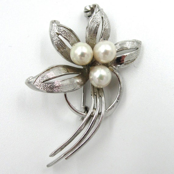 Circa 1950s Sterling Silver Cultured Pearl Brooch… - image 2