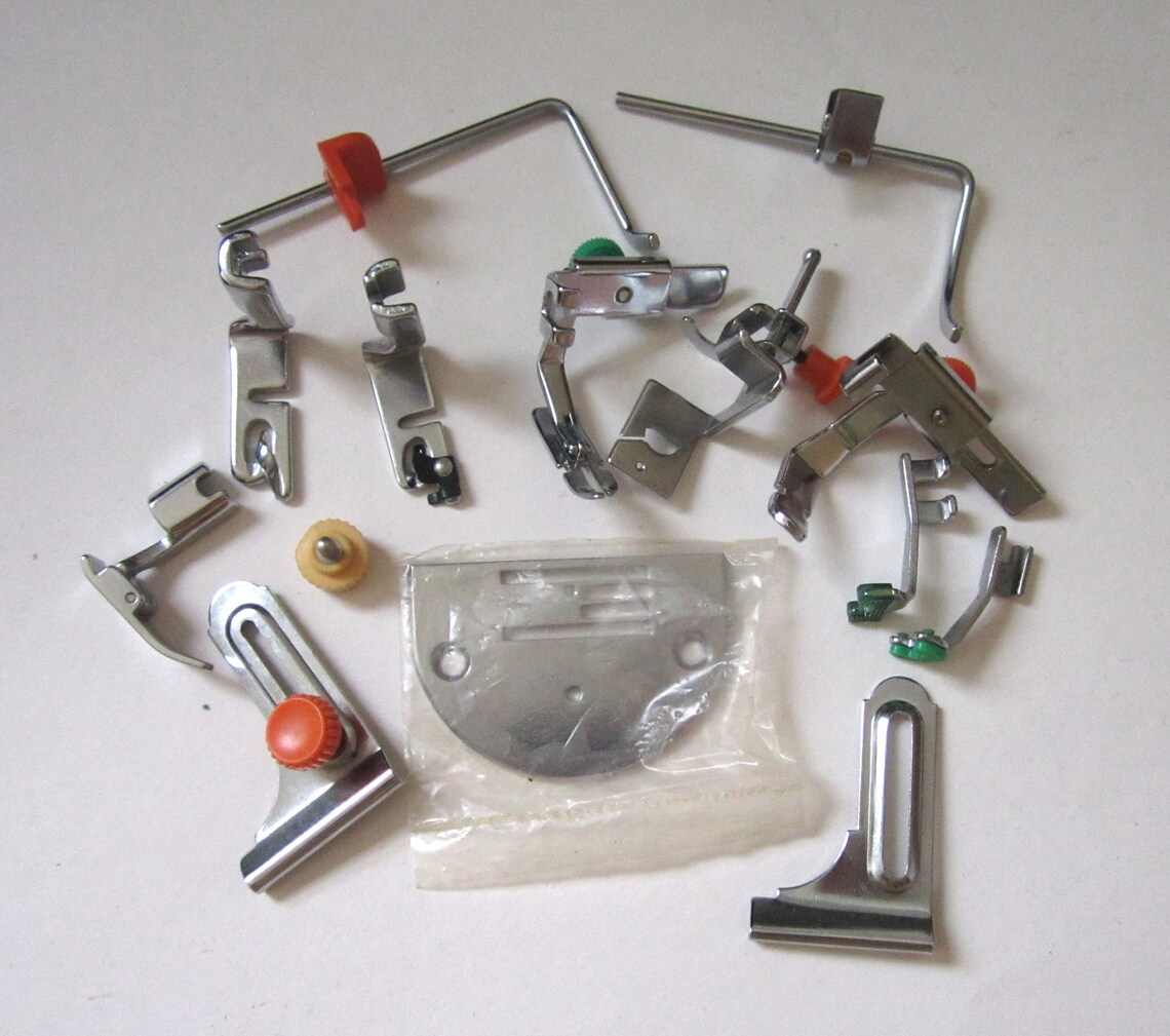 Vintage Sewing Feet and Rare Left Homing Straight Stitch Etsy