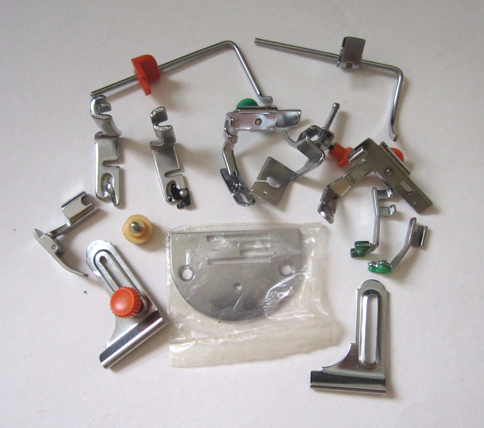 Vintage Sewing Feet and Rare Left Homing Straight Stitch Etsy