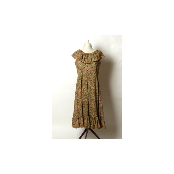 Circa 1930s Sage Floral Day Dress