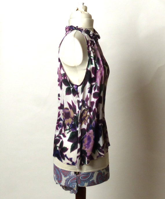 Early 2000s Tahari Purple and Cream Floral Ruffle… - image 3