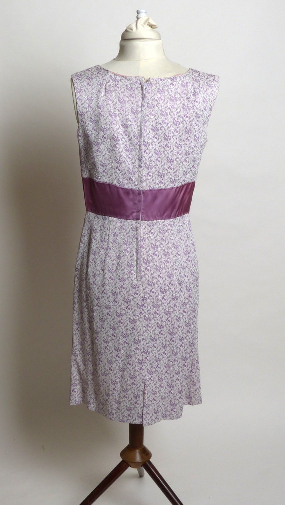 Circa 1950s Lavender and Cream Knit Floral Brocad… - image 4