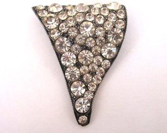 Clip Art Déco pour robe en forme de bouclier en métal avec strass et ondulation
