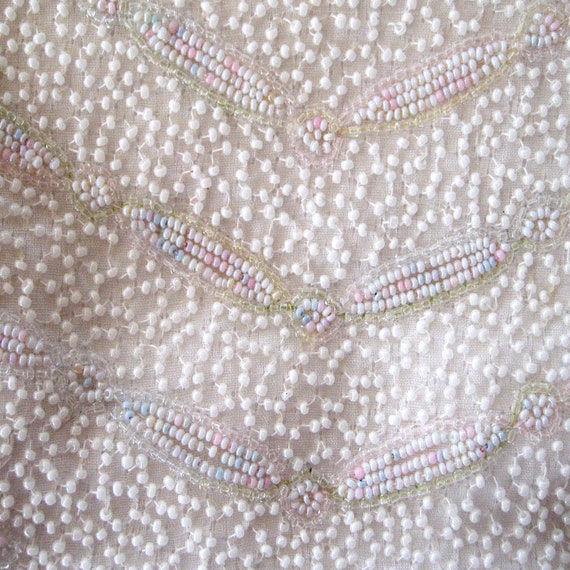 Circa 1960s Magid Cream and Pastel Seed Bead Purs… - image 3