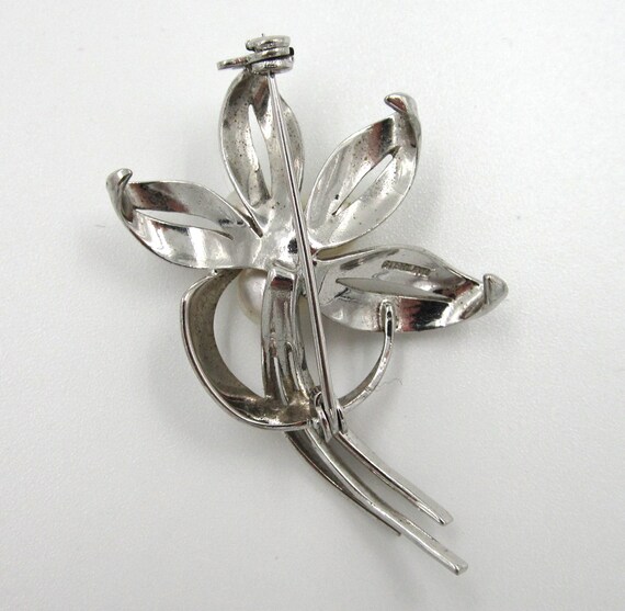 Circa 1950s Sterling Silver Cultured Pearl Brooch… - image 3