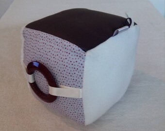 Baby sensory play cube