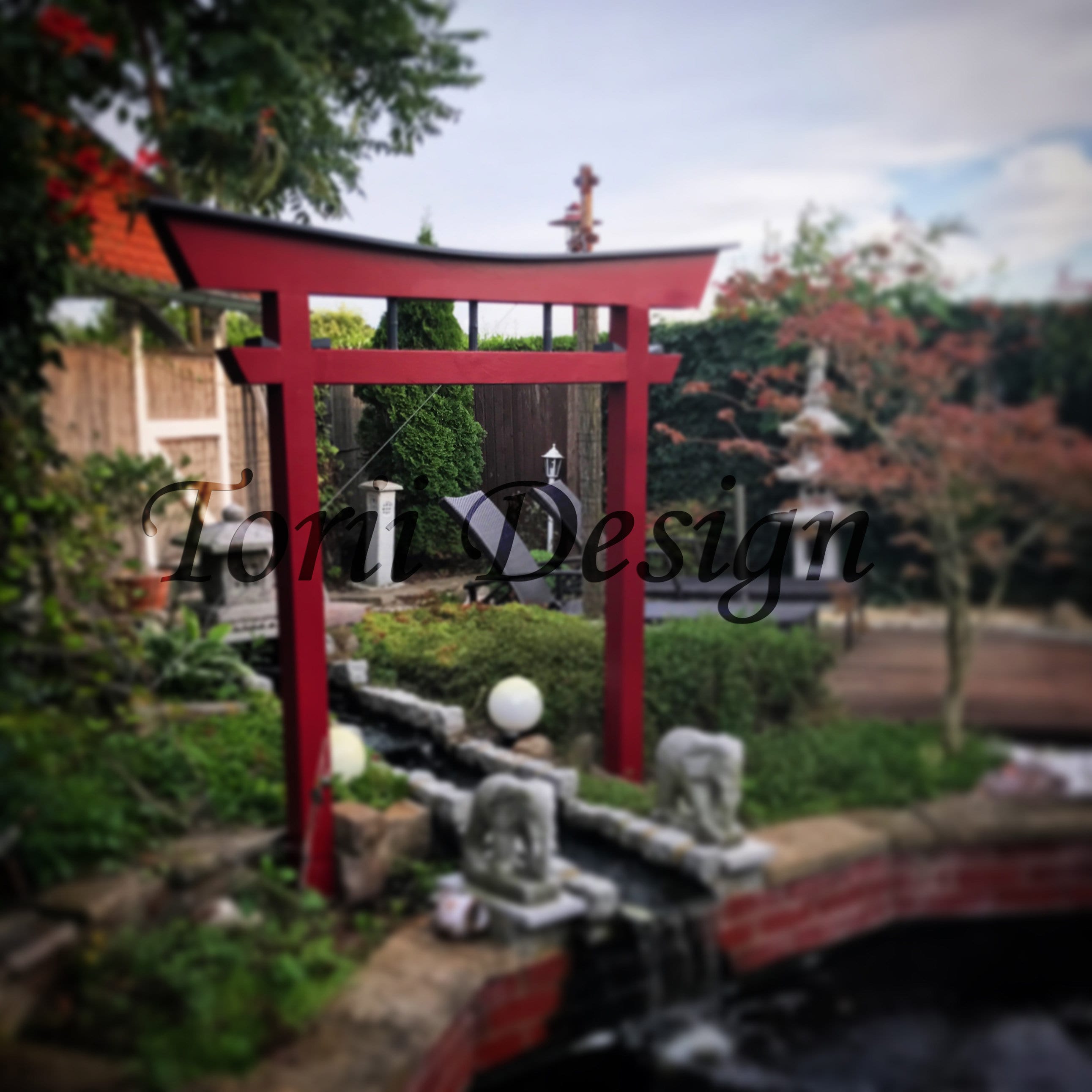 Japanese Shrine Red Bridge Entrance Garden Shinto miniature Japan Ceramic 