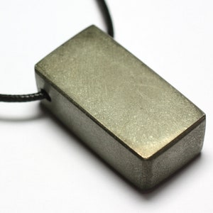 Necklace Pearl Pendant Stone Rectangle 38mm Pyrite Gold Metal Gilded