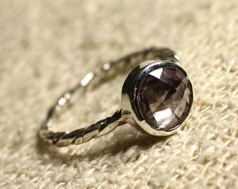 N225 - 925 Silver Ring and Semi Precious Stone - Faceted Amethyst 7-8mm