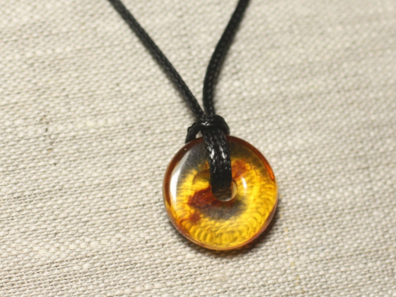 Attache metal collier petit donut Pi - Planète-Cristal