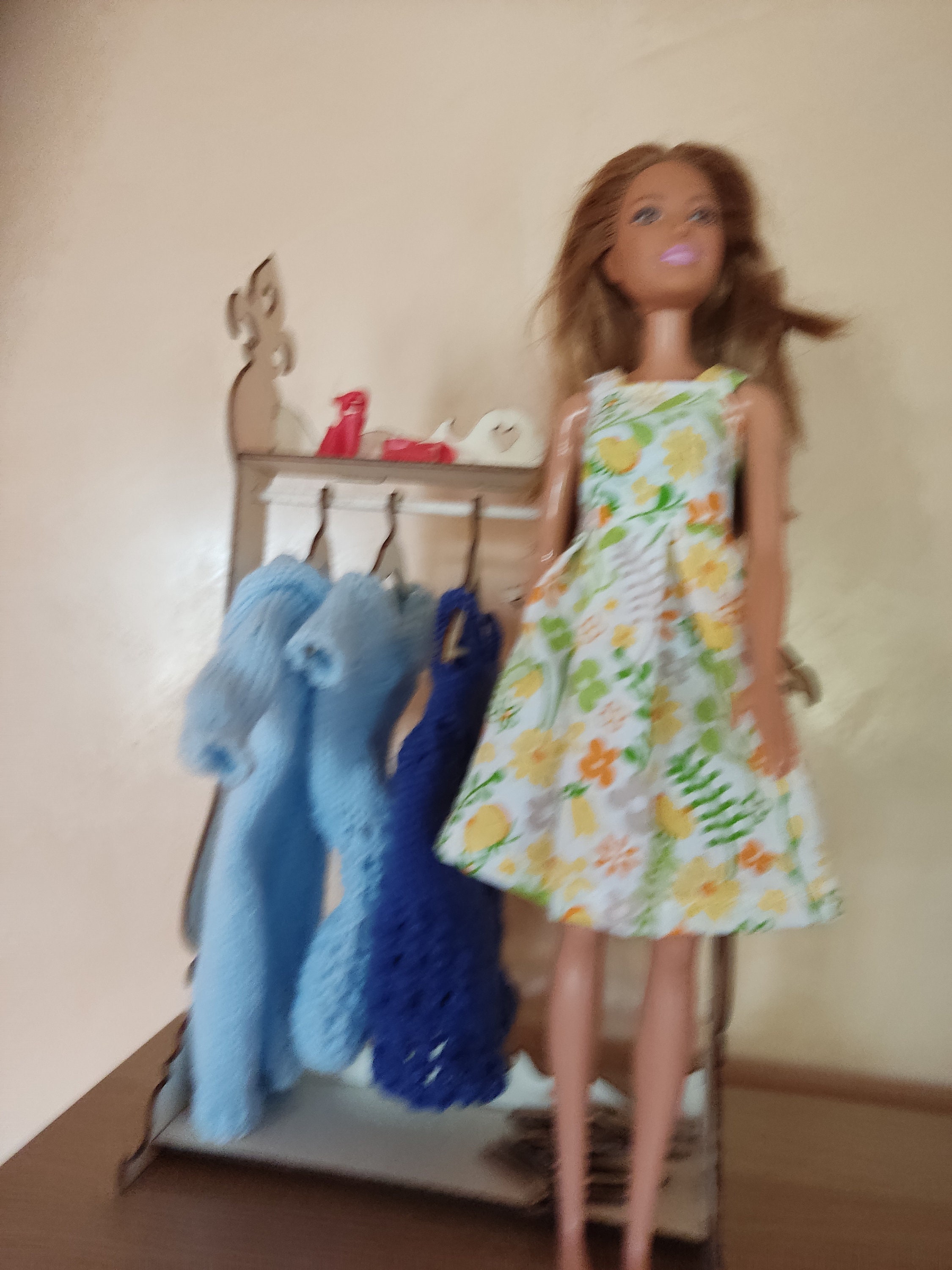 Mannequin Avec Le Maquillage De Poupée De Barbie Photo stock