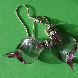 orecchini pendenti, vetro di Murano, lavorazione a lume, filati a mano BCL.3282