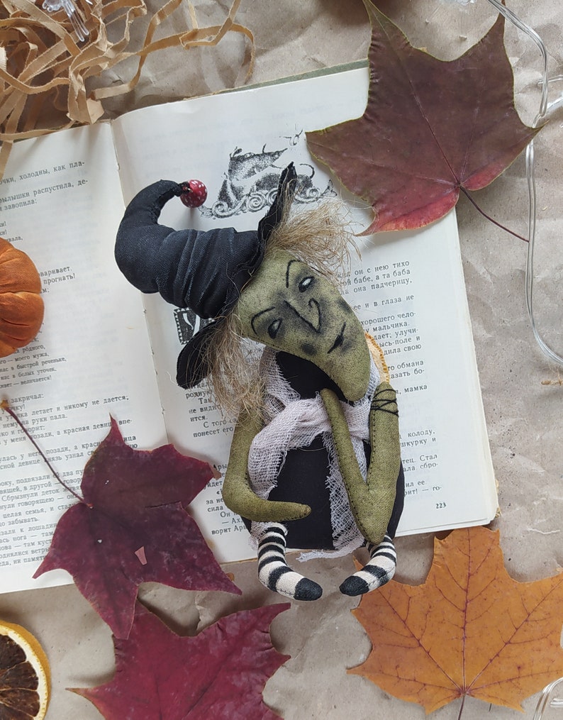E pattern of Witch Halloween doll step by step instructions image 0
