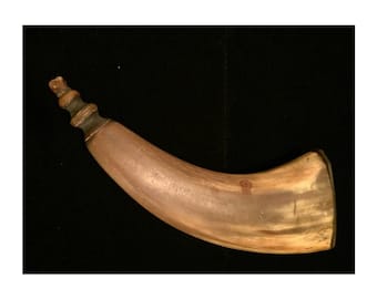 Antique Powder Horn Collectable 19th Century Compressed/Flat Cowhorn