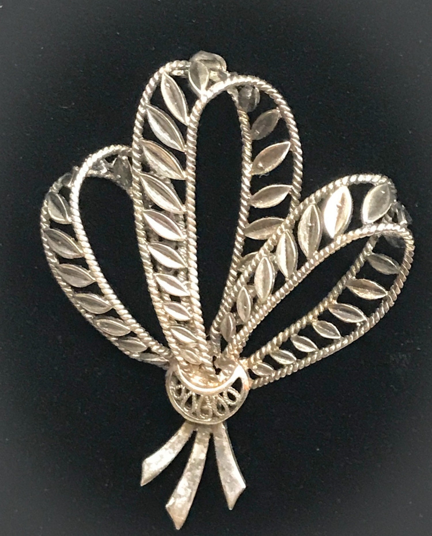 Vintage European 800 Silver Filigree Ribbon Brooch, Fleur De Lis Style ...