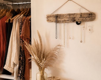 Wall-mounted jewelry holder, jewelry display, jewelry storage, necklace, jewelry, rings, bracelets, bathroom storage