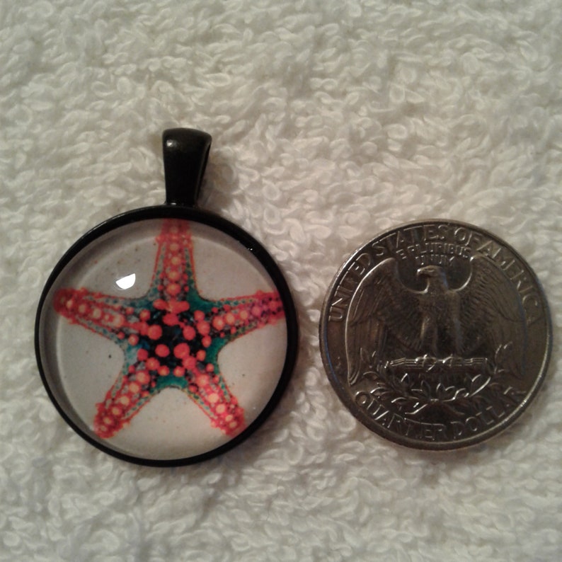 Red Starfish Cabochon Glass Pendant