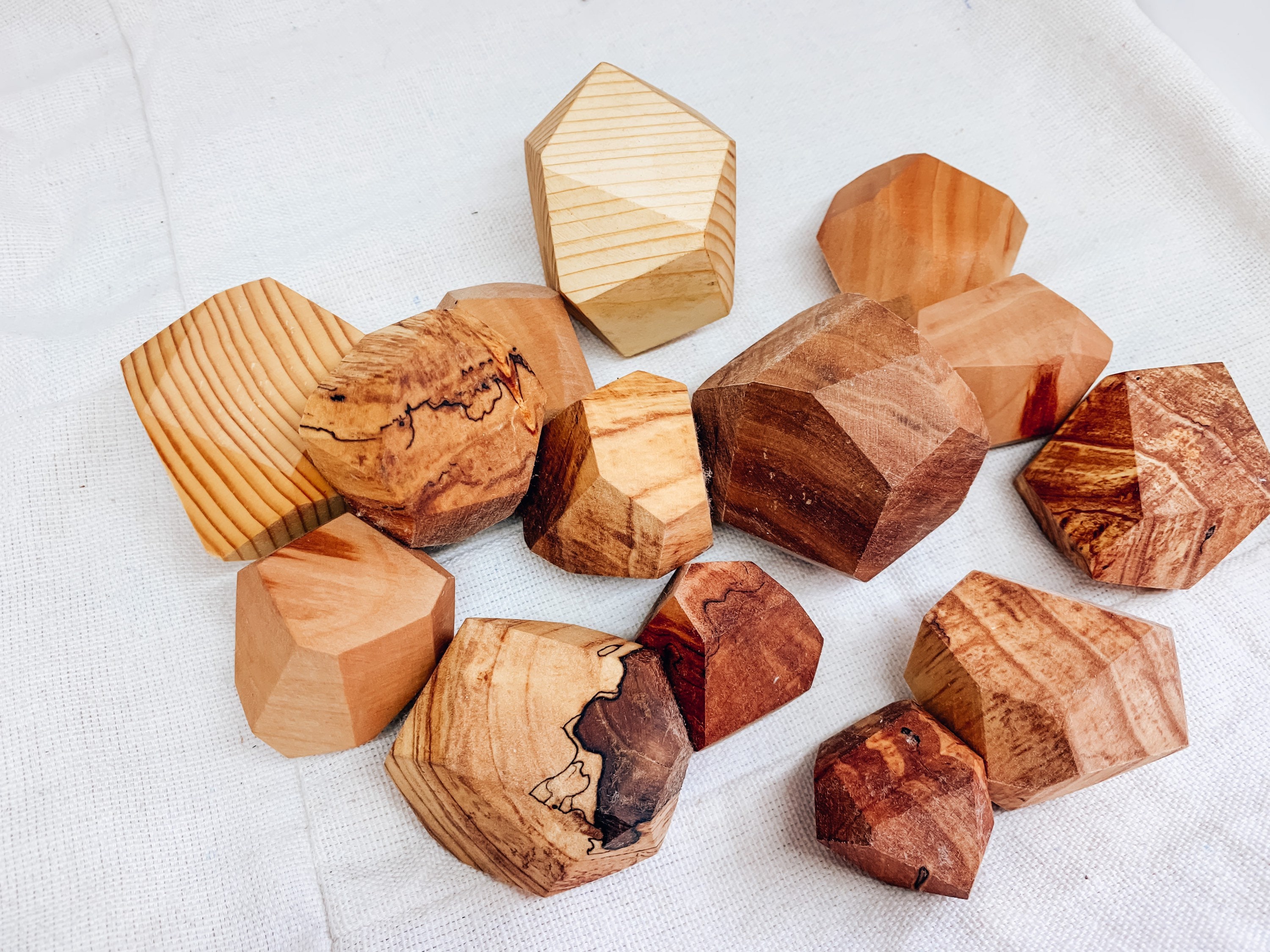 7-12 sets Tumi ishi Balance toy Wooden stones Wooden Blocks Wood rocks Zen  style Handmade Wood Blocks Geometric blocks Safe for kids