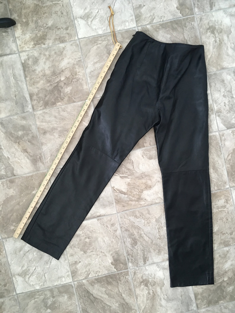 90s Black Leather Danier PantsRegular RiseHip HuggerStraight LegSide ZipperPetite-Regular Inseam6