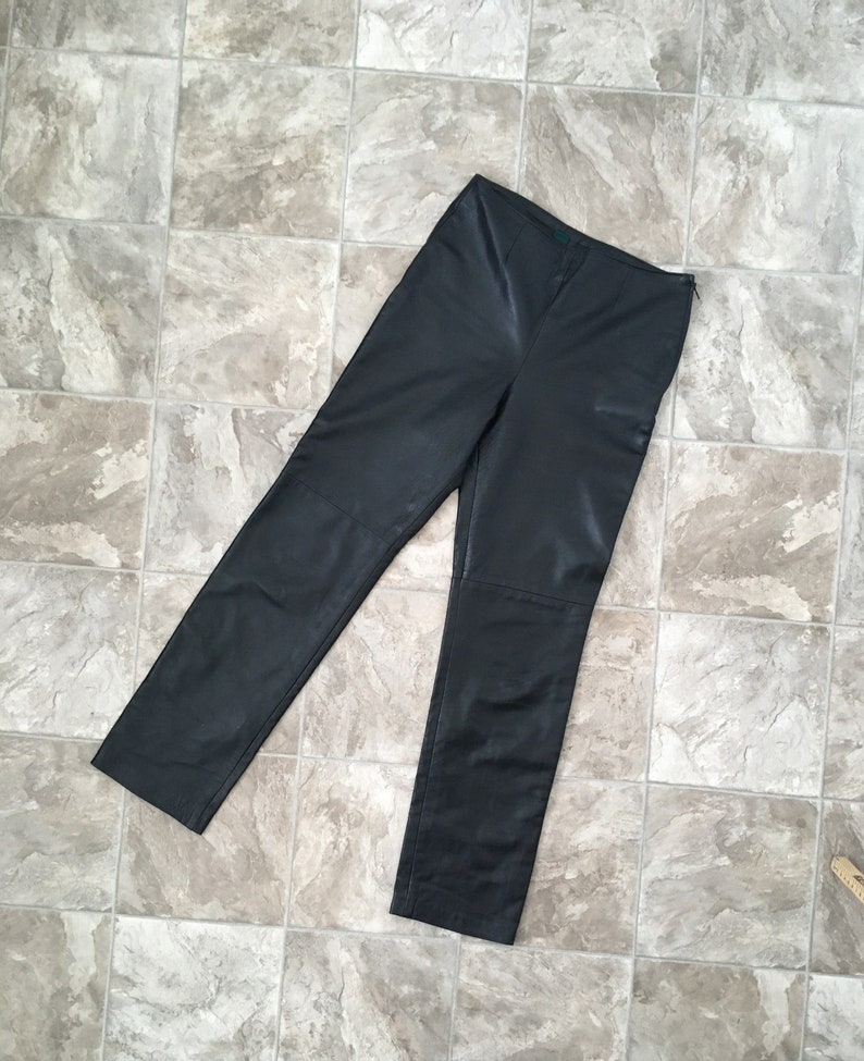 90s Black Leather Danier PantsRegular RiseHip HuggerStraight LegSide ZipperPetite-Regular Inseam6