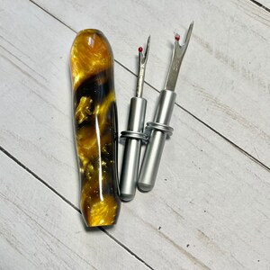 Handcrafted resin double seam ripper 2 sizes
