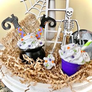Halloween tiered decor