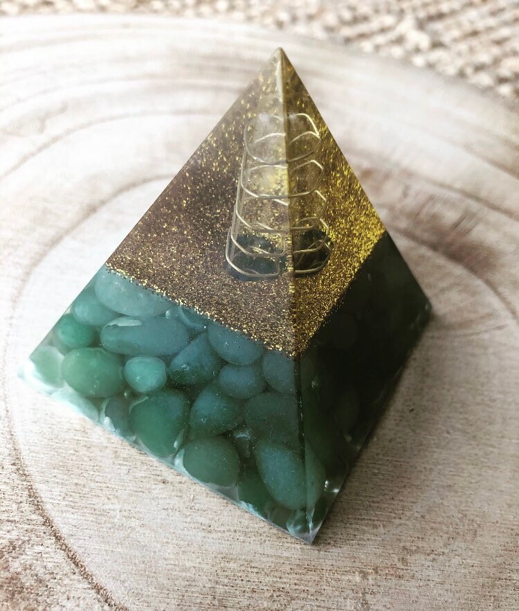 Pyramide, Orgonite, Pierre Naturelle, Lithothérapie, Gemme, Minéraux, Aventurine, Fait Main, Cadeau