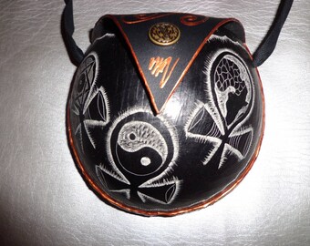 Calabash purse carved with hanks..Hand carved calabash purse hank ying yang