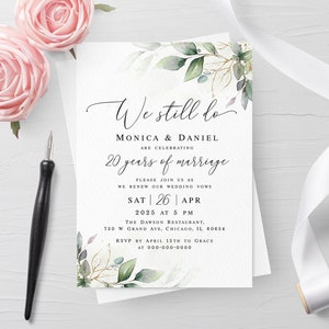 Plantilla de invitación con follaje verde, todavía lo hacemos, renovación de votos matrimoniales, invitación editable, invitación de boda con follaje dorado, imprimible, descarga Templett AGFW-1