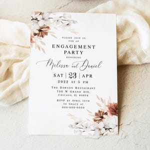 Modèle d'invitation à une fête de fiançailles beige imprimable Invitation de fiançailles moderne, téléchargement numérique et édition avec Templett BEGPRS25