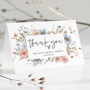 Modèle de carte de remerciement fleurs sauvages Carte de remerciement fleurs sauvages carte de remerciement floral lumineux imprimable Télécharger modifier avec Templett SWBS05