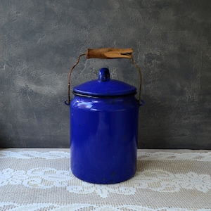 Blue enamel milk can Milk jug Milk churn Milk canister Retro milk container Rustic flower vase Enamelware Farmhouse kitchen