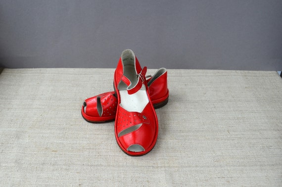 Red open toe leather sandals toddler shoes Girls … - image 3