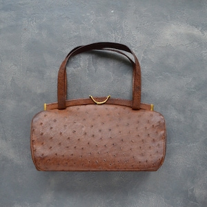 Bolso de piel marrón Pocketbook Monedero con asa superior y marco de metal Monedero con cierre de mediados de siglo Cartera marrón Bolso estructurado Moda pin up