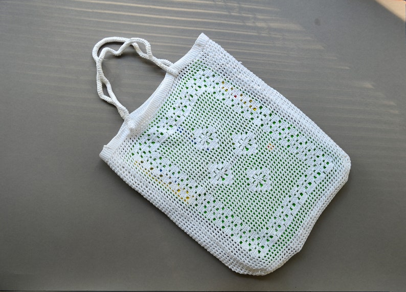 White cotton vegan shopper bag Top handle purse crochet knit bag Market grocery mesh bag Retro boho purse Beach bag Bohemian handbag