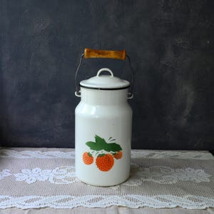Metal milk can Enamel milk container canister Rustic flower vase Milk jug pail Enamel kitchenware Rustic farmhouse Country cottage chic