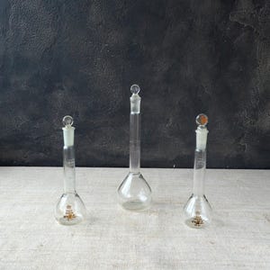 Set of 3 clear glass small bottle with lid Miniature medical bottle Tiny apothecary pharmacy jar Measuring bottle Science chemistry lab deco