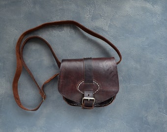 Small geniune leather crossbody bag Minimalist saddle flap purse Belt Strap cross body boho purse Leather pouch Everyday bag
