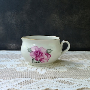 Сeramic creamer pink white Small milk jug Cream Pitcher Coffee tea creamer Syrup pitcher Farmhouse kitchen Rustic cottage decor