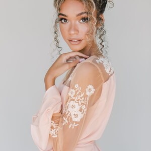 Pink Bridesmaid Robes / Bridal Party Gifts / Gift for Bridesmaids / Luxury Robes for Women / Mother of the Bride Gift / Hildy Robe - Pink